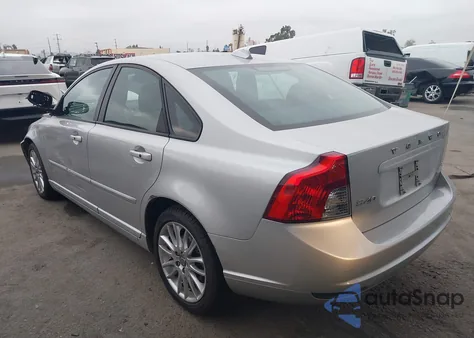 2010 Volvo S40 2.4I z USA, uszkodzony, nr VIN YV1390MS7A2493545